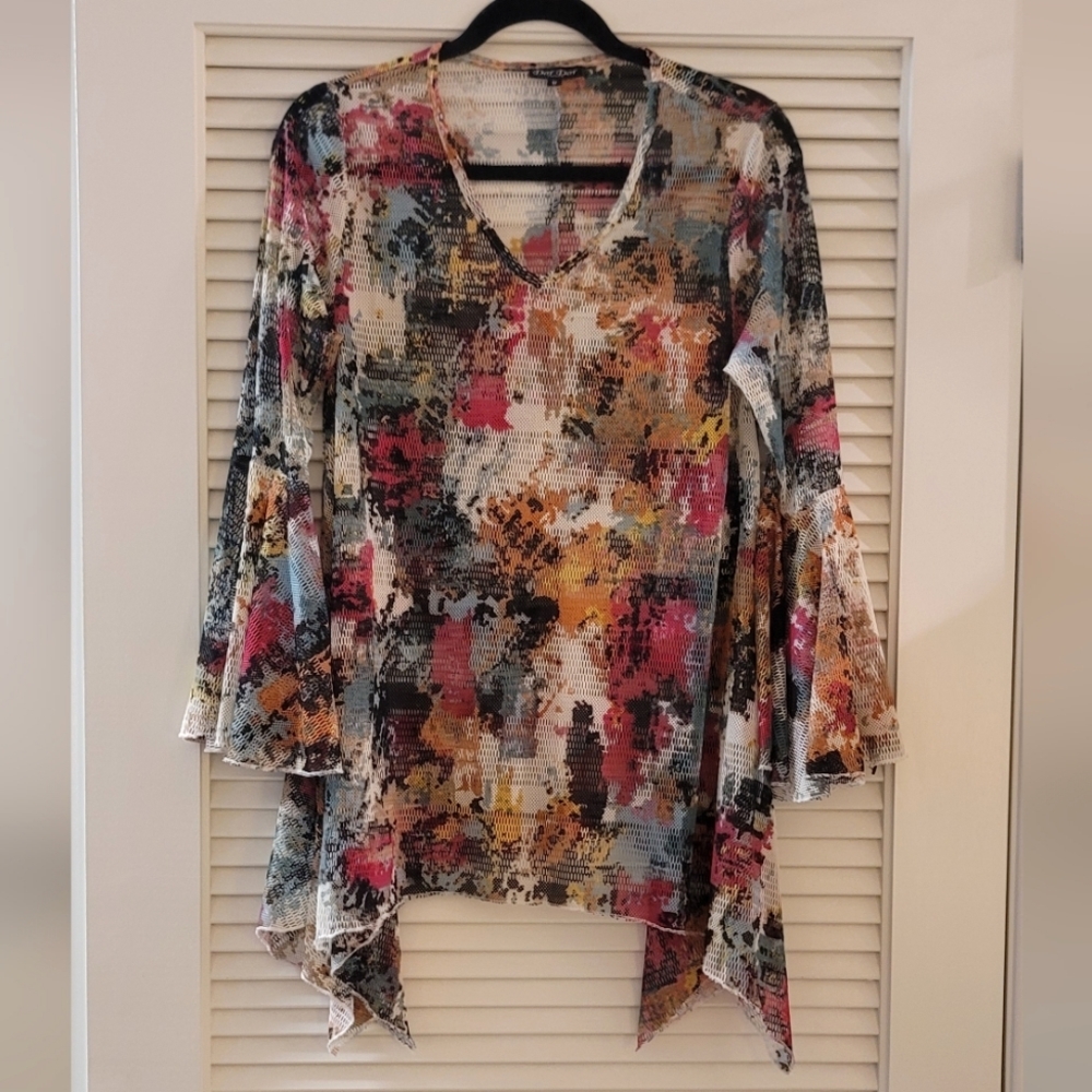 Dor Dor Couture - Colourful Mesh CoverUp Flare-Sleeve Top